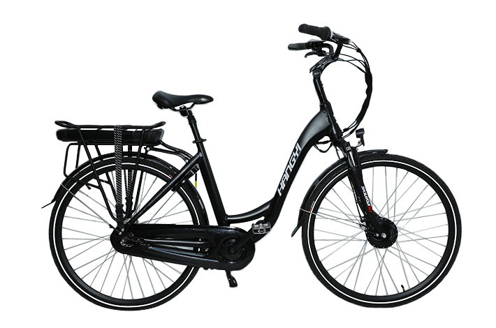 Le fabricant de vélos électriques publics présente la méthode de conduite du vélo à double puissance manuelle et pied